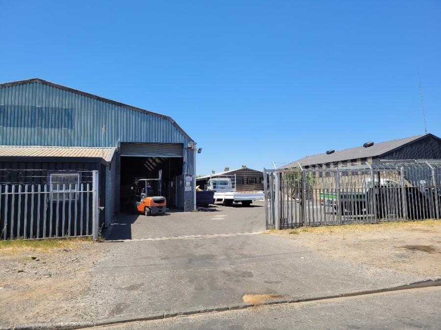 To Let commercial Property for Rent in Blackheath Industrial Western Cape